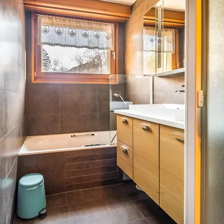 Spacious Flat With Views Of Mont Blanc Parking *